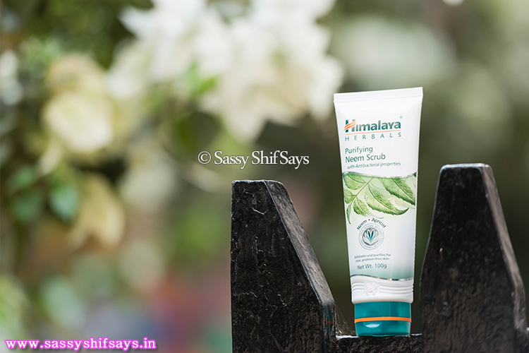 The Goodness Of Himalaya Herbals Purifying Neem Scrub